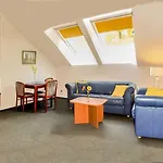 Waldhaus Gronenberg Апартаменты Шарбойц