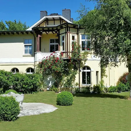 Waldhaus Gronenberg Apartment *